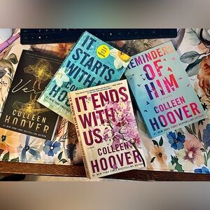 Colleen Hoover Book lot